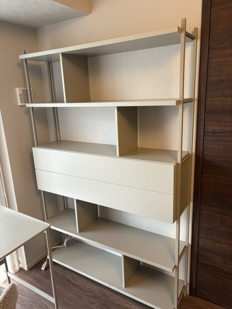 BoConcept Calgaryブックシェルフ