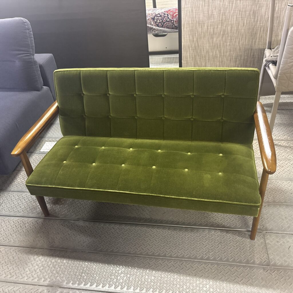 カリモク家具　Kチェア2人掛けモケットグリーン