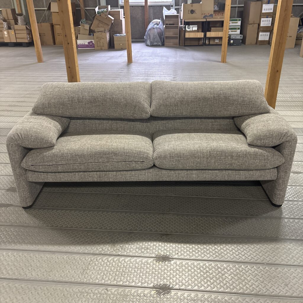Cassina マラルンガ